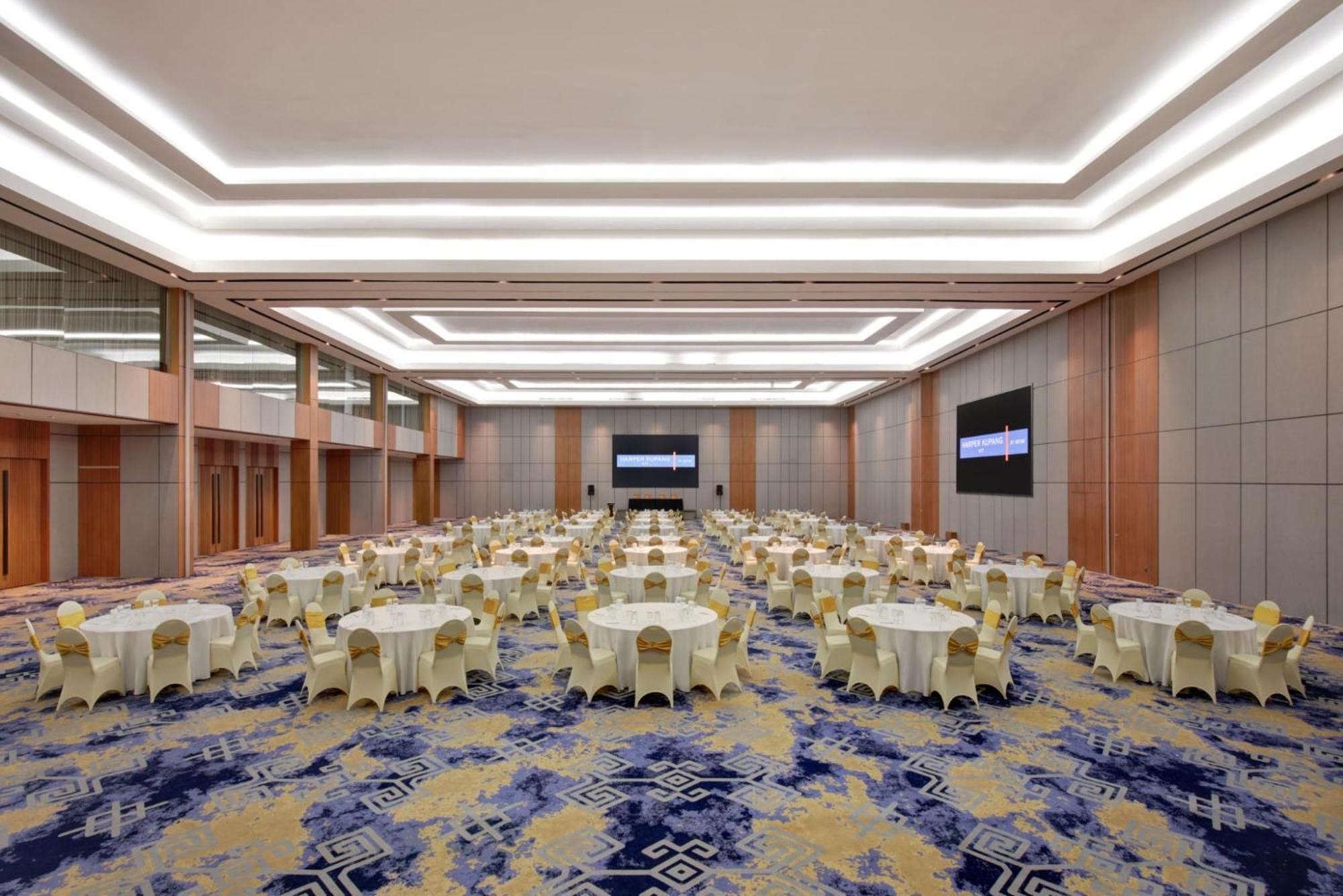 Harper Kupang By Aston Kupang (East Nusa Tenggara) Exterior foto